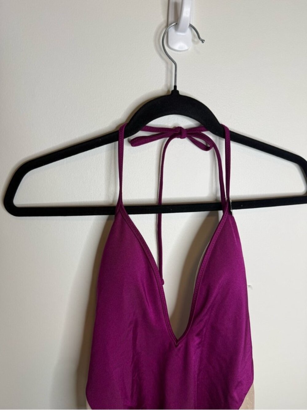 PINK Victoria's Secret Magenta Halter One-Piece Swimsuit with Cream Insets NWT - Picture 3 of 7